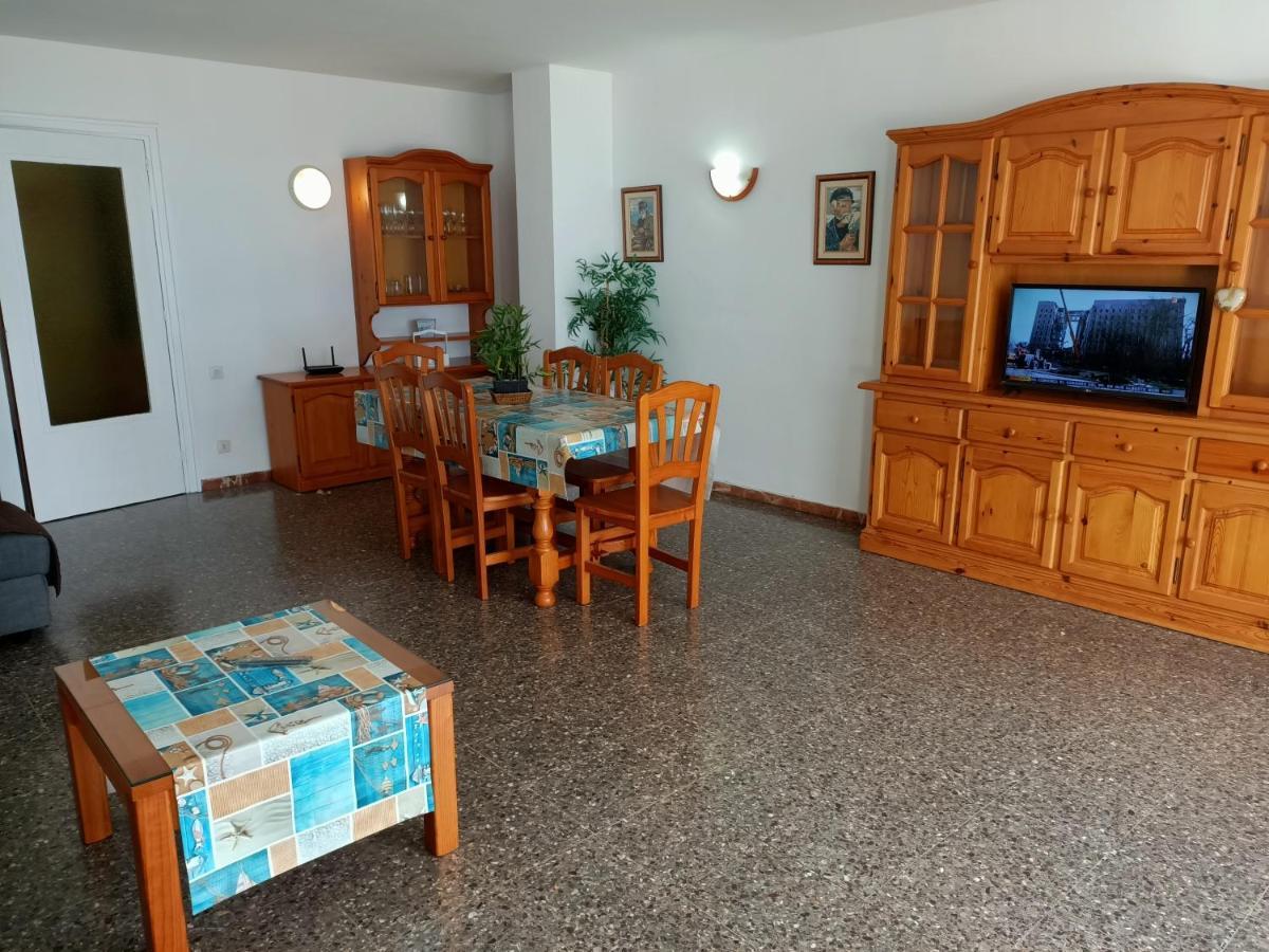 Piso Jover Alojamiento Para Mayores De 25 Anos !! Λορέτ Ντε Μαρ Εξωτερικό φωτογραφία